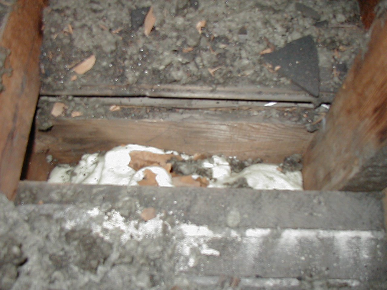 How do I place baffles for cellulose attic insulation? GreenBuildingAdvisor